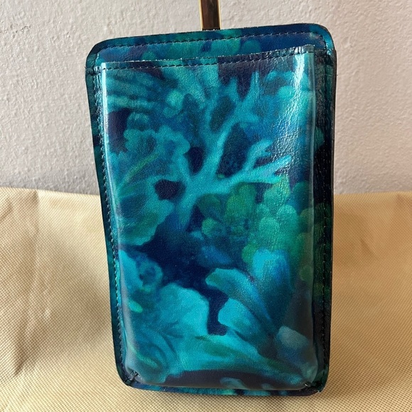 Patricia Nash Felicita Leather Phone Crossbody Deep Blue Sea - Picture 6 of 8